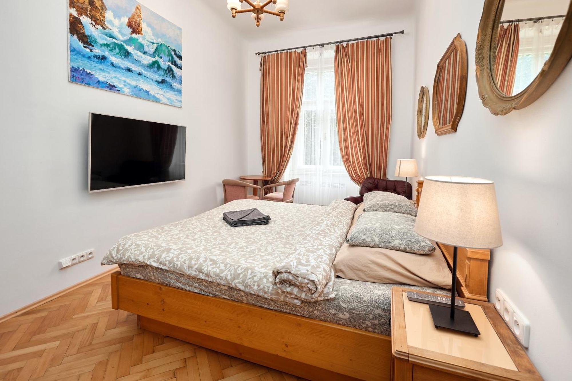 & Parking Assistance Praha